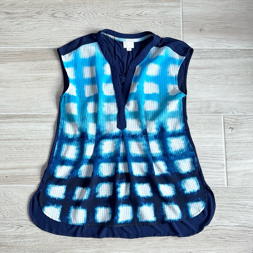 Anthropologie Blue and White Short Sleeve Top